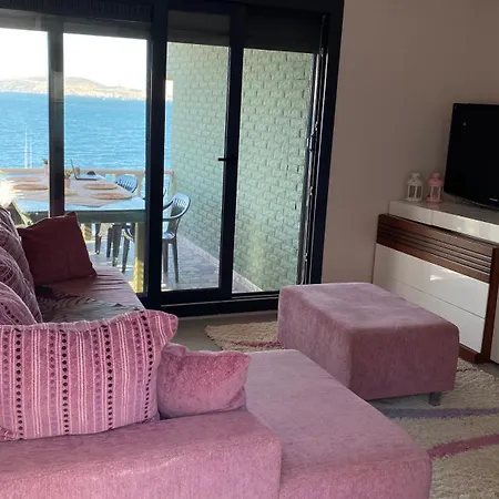 House Lejlighed Foça